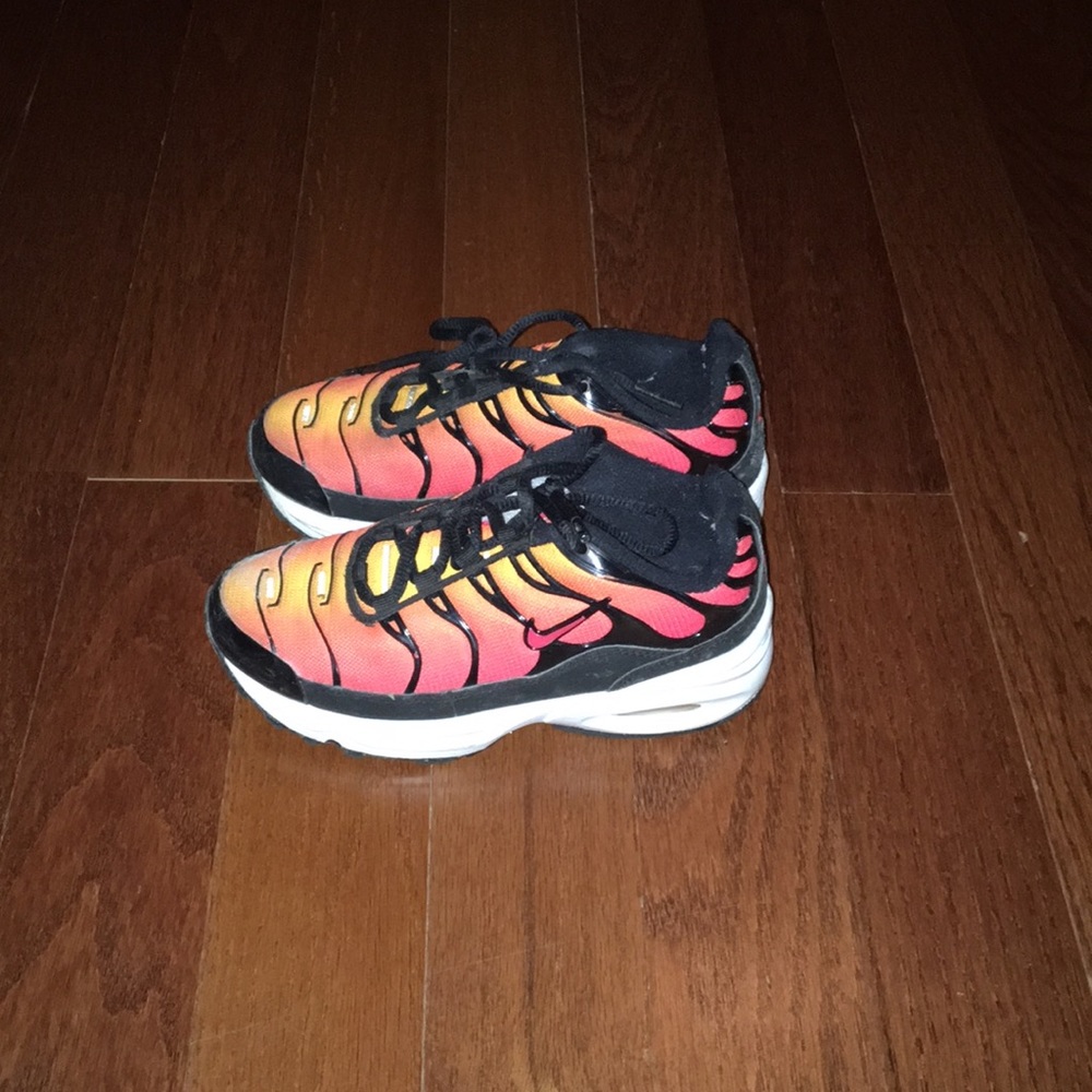 Boy shoes